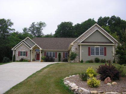 W277N7011 Mill Pond Way, Hartland, WI 53029