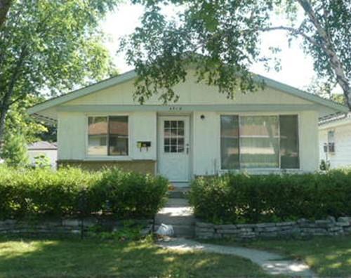 5718 N 80th St., Milwaukee, WI 53218