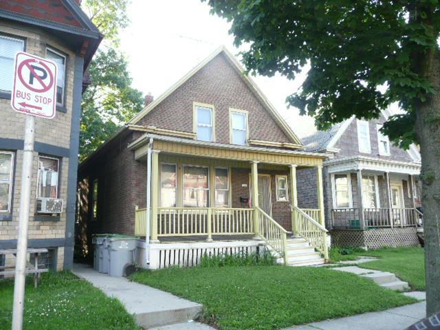 2212 S 6th St., Milwaukee, WI 53215
