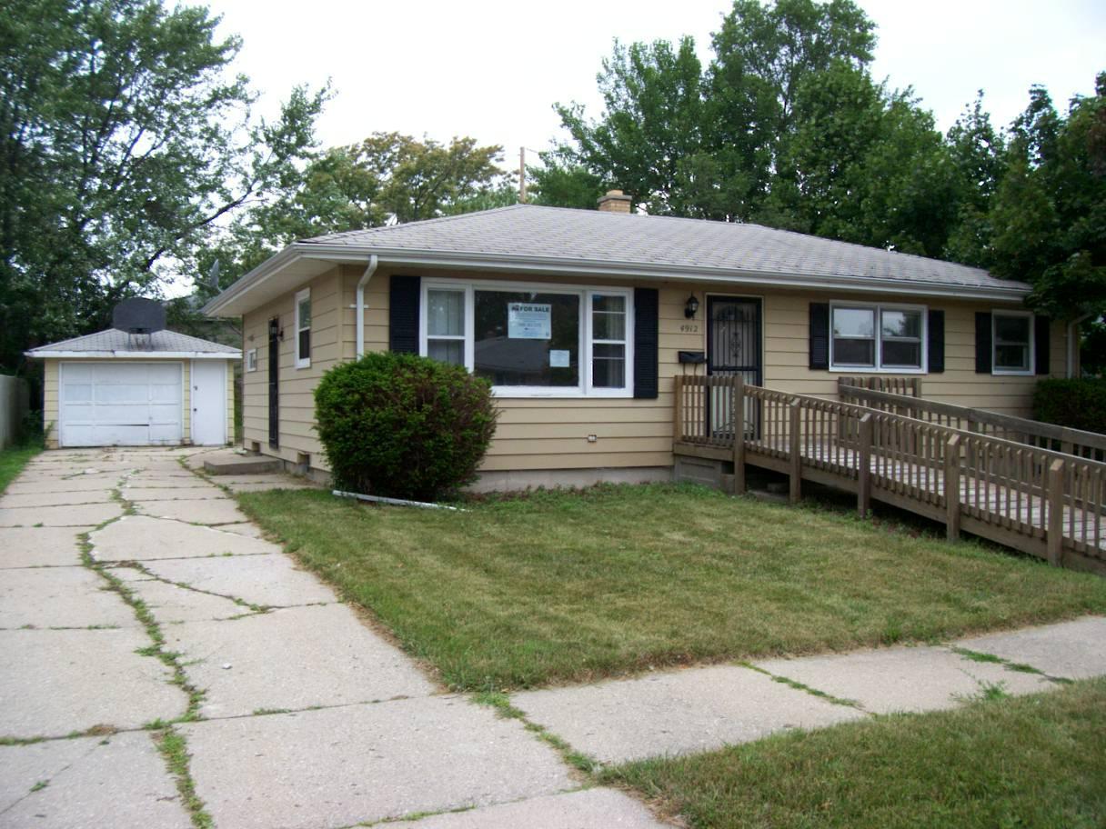 4912 34th Ave., Kenosha, WI 53144