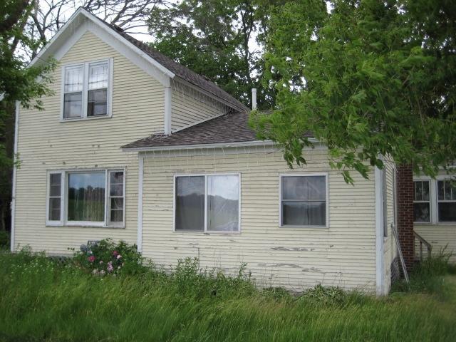 8019 Antioch Rd., Salem, WI 53168