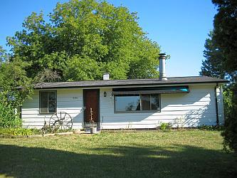 9734 Saratoga Dr., Caledonia, WI 53108
