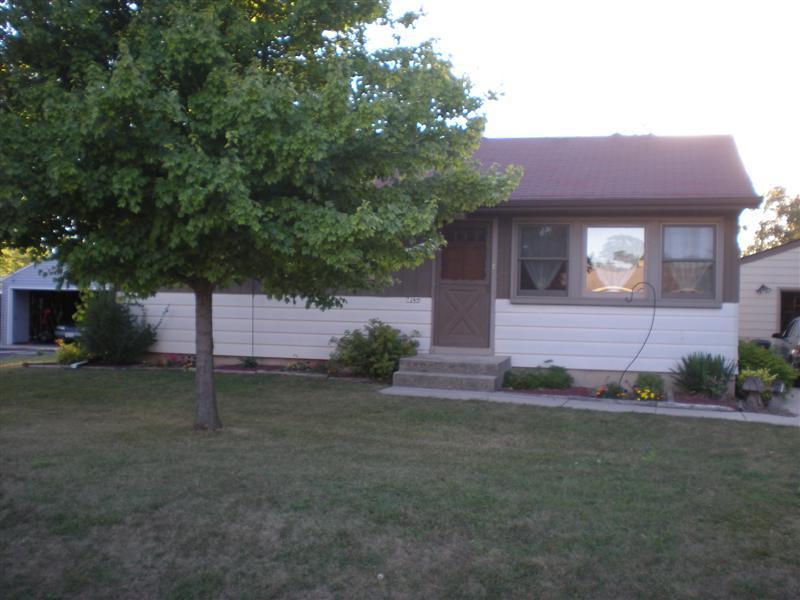 7249 S 36th St., Franklin, WI 53132