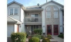 1055 Quinlan Dr. #E, Pewaukee, WI 53072