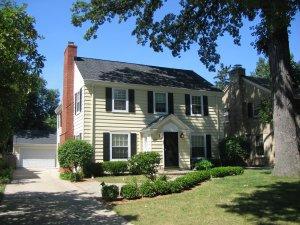 6141 N Bay Rdg, Whitefish Bay, WI 53217