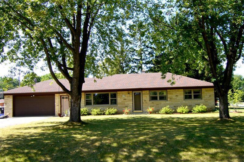 W150N7147 Country Ln., Menomonee Falls, WI 53051