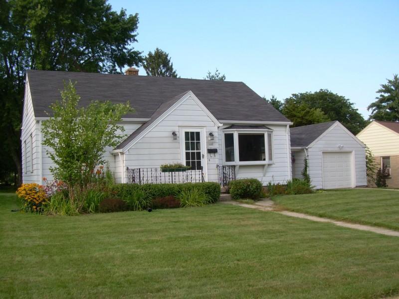110 W Prospect St., Hartford, WI 53027