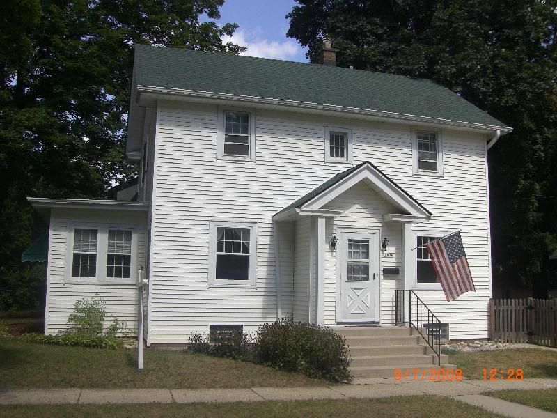 7826 Hillcrest Dr., Wauwatosa, WI 53213