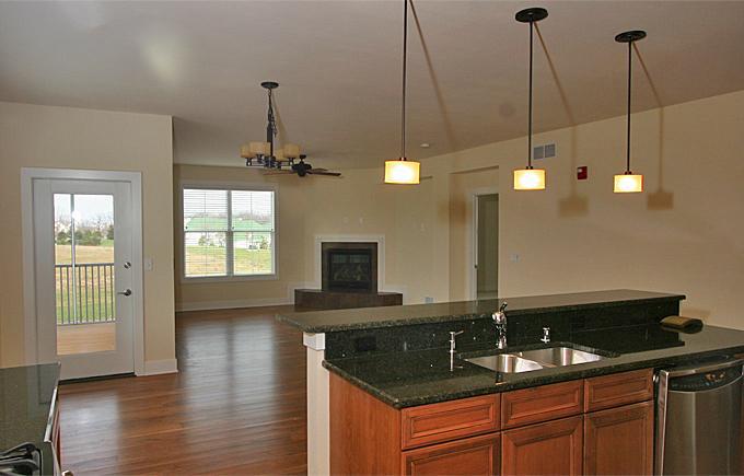 1019 Crane Ct #40-06, Geneva, WI 53147