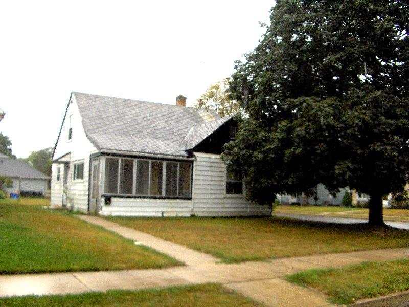 345 Harrison Ave., Waukesha, WI 53186