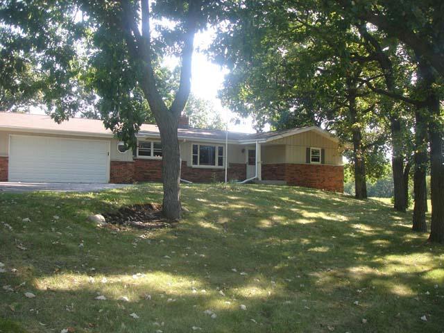 W350S6670 Ulrickson Rd, Eagle, WI 53119