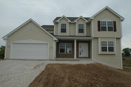 2240 Ash Ct., Oak Creek, WI 53154