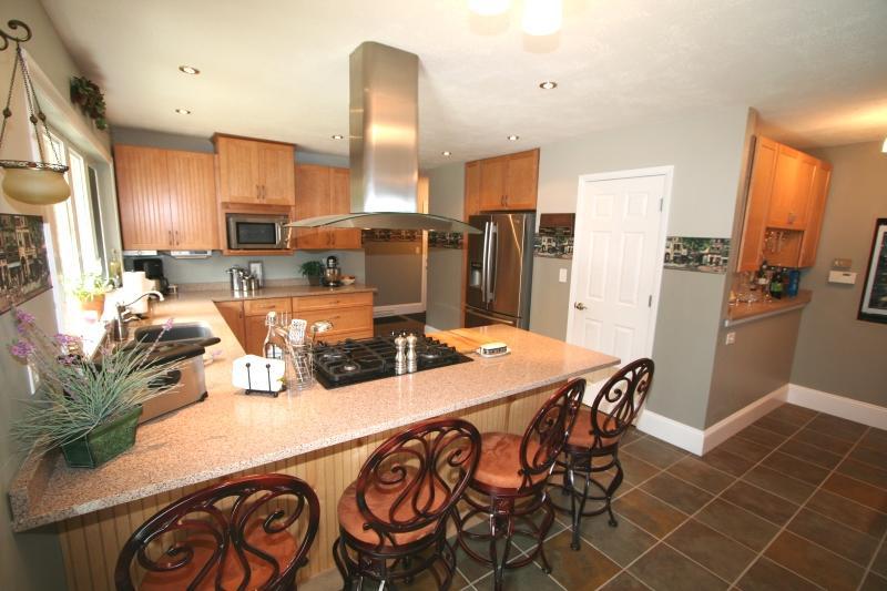 3660 Stonebrook Ct., Brookfield, WI 53005