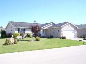 522 Balsam St, Fredonia, WI 53021