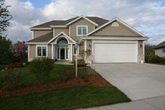 552 Nordic Ct., Slinger, WI 53086