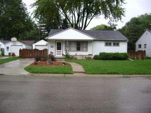221 Van Buren St., Elkhorn, WI 53121