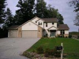 3315 Cimarron Ct., Manitowoc, WI 54220
