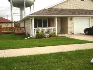 920 Tower Dr #101, Hartford, WI 53027