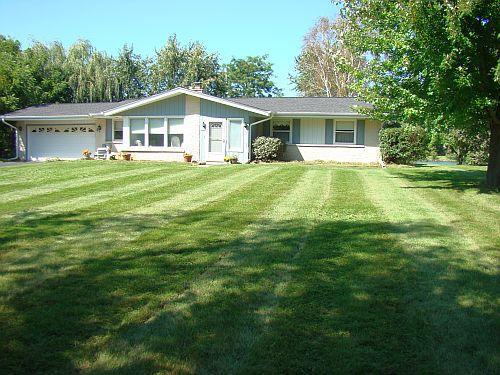 5701 S 124th St., Hales Corners, WI 53130