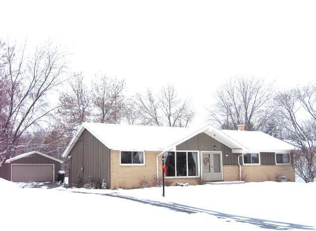 8125 N Mohawk Rd., Fox Point, WI 53217