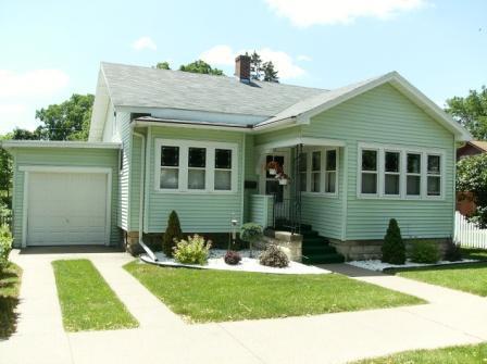 1612 Winnebago St, La Crosse, WI 54601