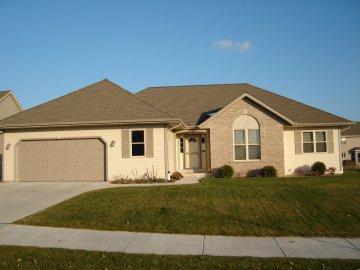 328 Willow Ln., Hartford, WI 53027