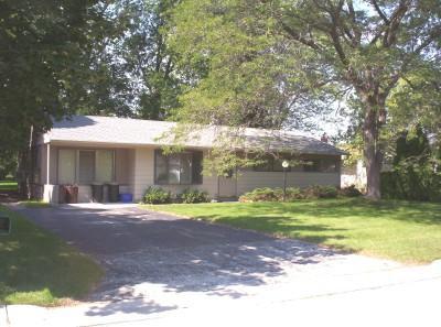 7191 N Navajo, Glendale, WI 53217