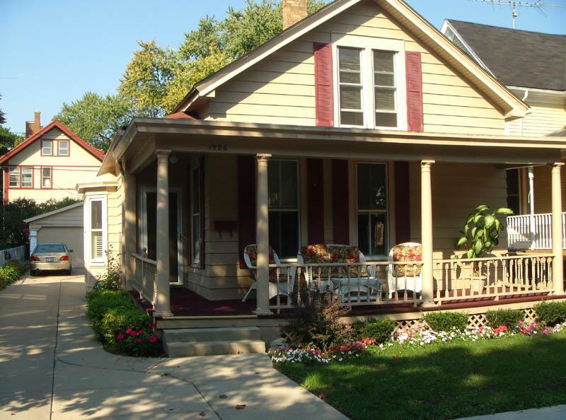 1526 Wisconsin Ave., Racine, WI 53403