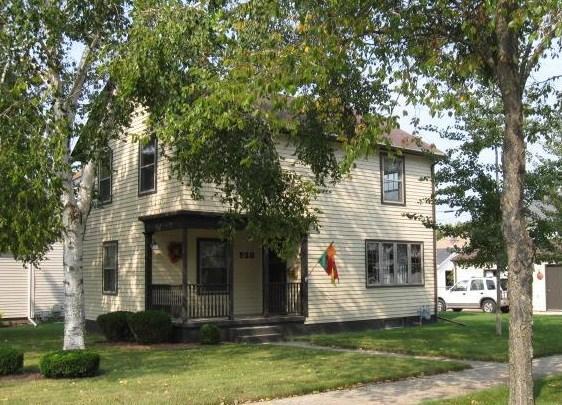 528 S 27th St., Manitowoc, WI 54220