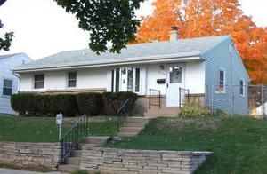 8122 W Eggert Pl., Milwaukee, WI 53218