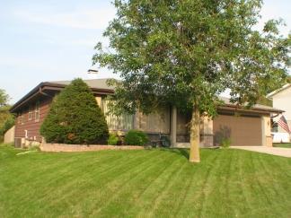 106 Gordon Ct., Mukwonago, WI 53149