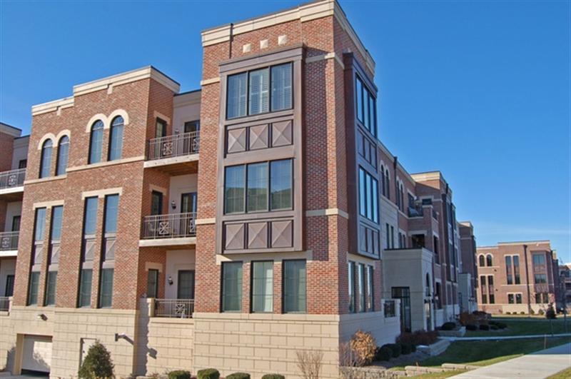 19045 Thomson Dr #201, Brookfield, WI 53045