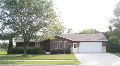 2307 Hickory Ln., New Holstein, WI 53061