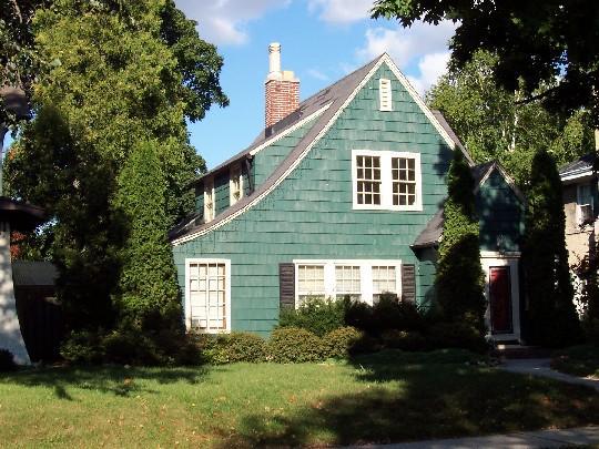 2220 N 7th St., Sheboygan, WI 53081