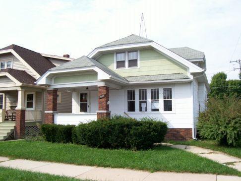 2522 Geneva St *pvrm, Racine, WI 53402