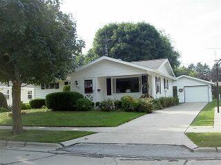 1615 Orchard Dr., Manitowoc, WI 54220