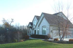 5305 Oldfield Dr, Caledonia, WI 53108
