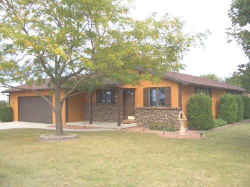 602 Falcon Ln., Chilton, WI 53014