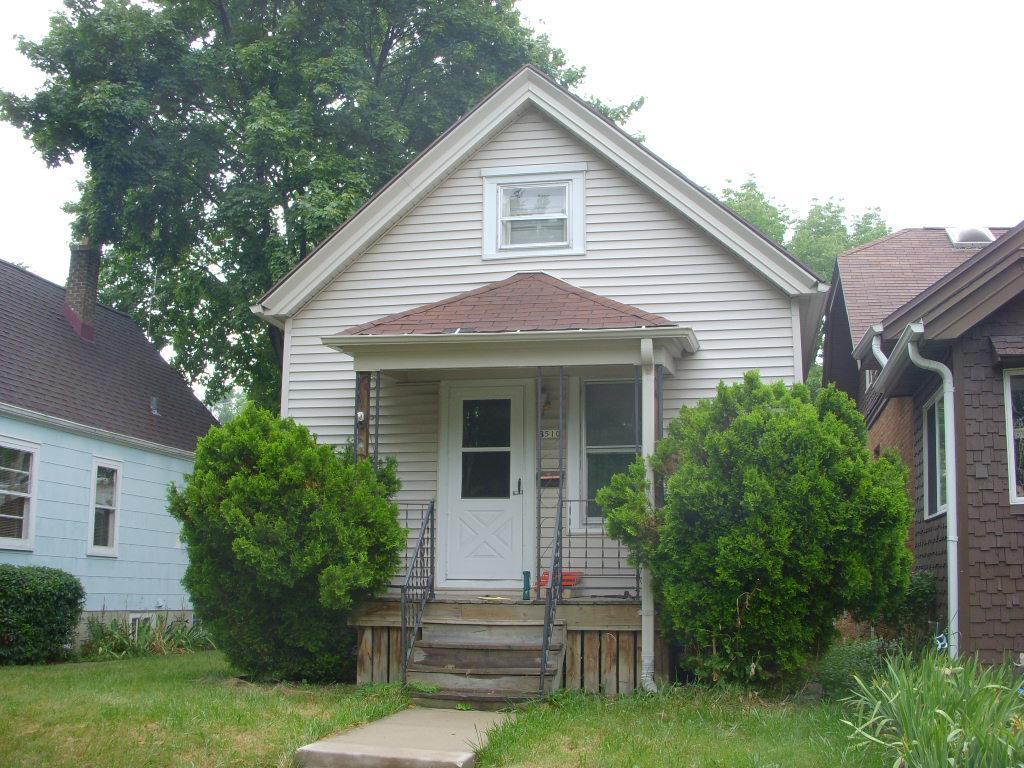 8510 W Maple St., Milwaukee, WI 53214