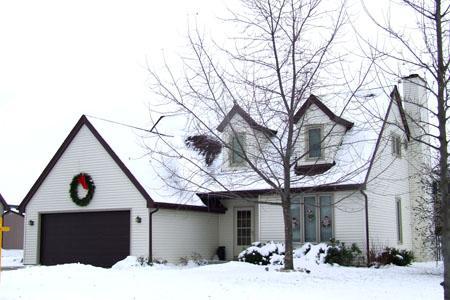 8135 S Verdev Dr., Oak Creek, WI 53154