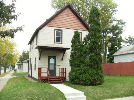 1552 Avon St, La Crosse, WI 54603