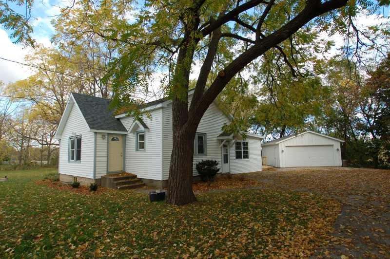 624 Ole Dairy Rd., Pewaukee, WI 53072