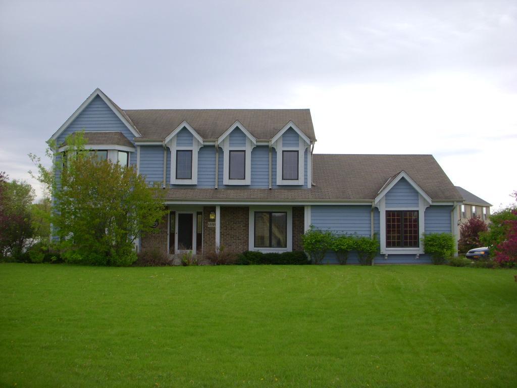 13705 W Maria Dr., New Berlin, WI 53151