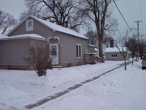 2339 Loomis St, La Crosse, WI 54603