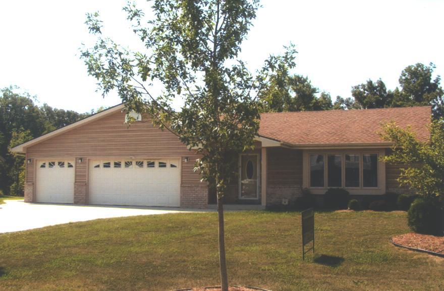 4417 W Tumble Creek Dr., Franklin, WI 53132