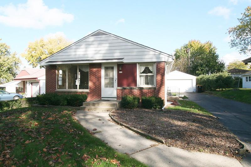 600 N 109th St, Wauwatosa, WI 53226