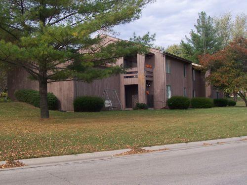 1 Oakridge Ct., Watertown, WI 53094