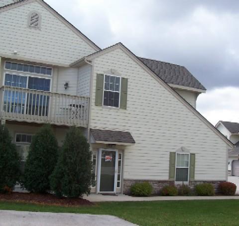 8536 S Stratford Rd., Oak Creek, WI 53154