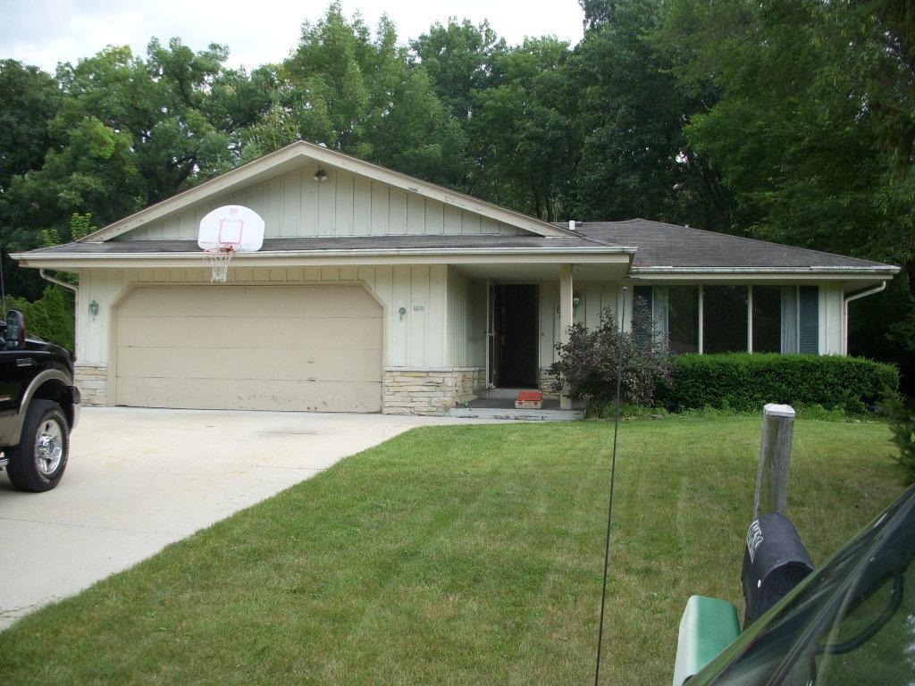 6619 W Holmes Ave., Greenfield, WI 53220