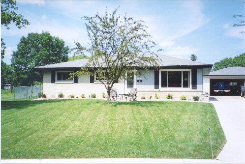 N86W14888 Rozanne Dr., Menomonee Falls, WI 53051